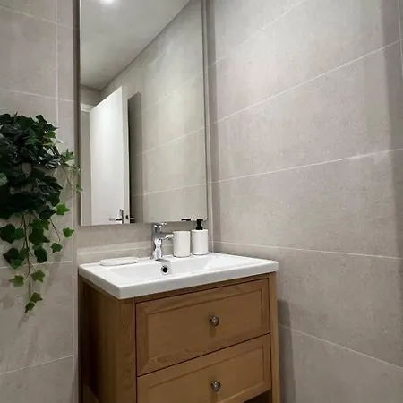 Proche Et Vieil + Parking Apartman