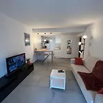 Appartement Proche Et Vieil + Parking *