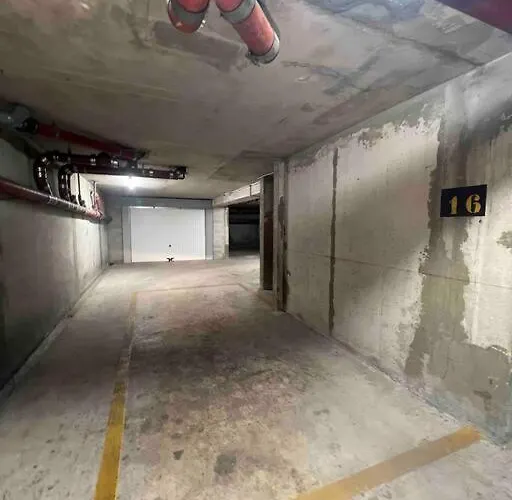 Proche Et Vieil + Parking Appartamento